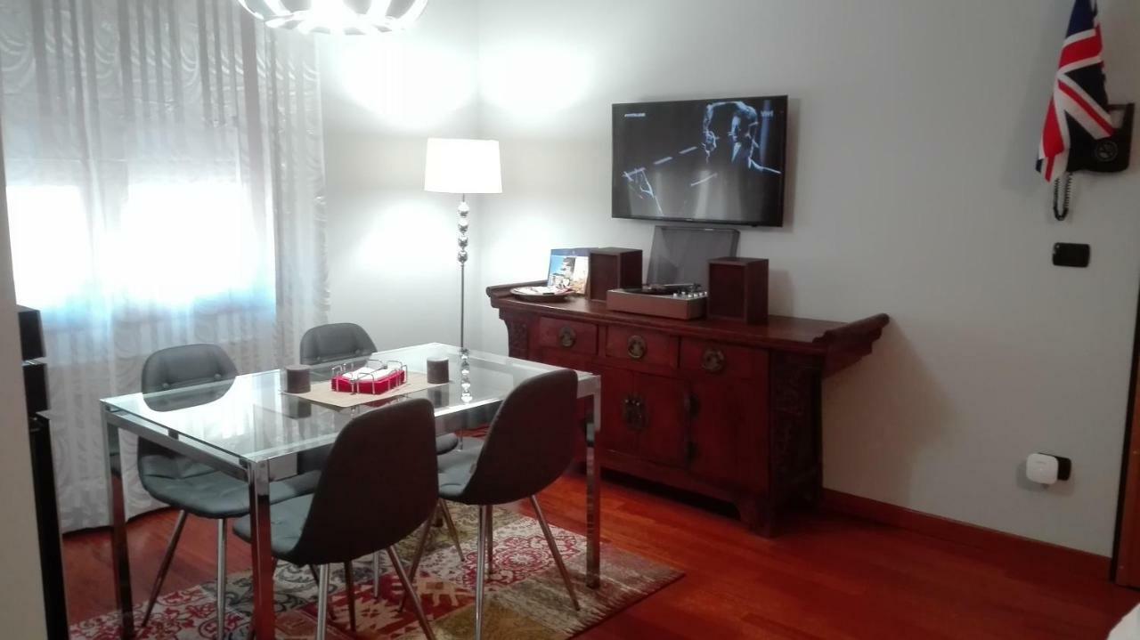 Appartement Camera Con Vista Este Extérieur photo